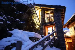 Case Gran Paradiso di Charme Villaggio La Barmaz - Image 3