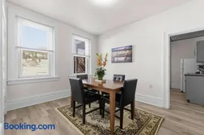 Comfortable Apartment - 2 Bedroom Easy City Access - Image 2