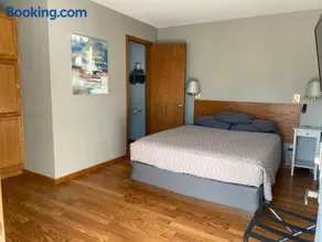 Logan Rooms Motel - Image 1