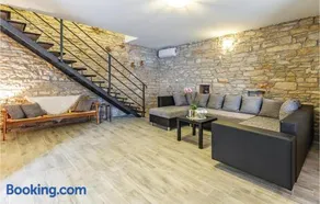 Gorgeous Home In Peruski With Wifi - Image 2