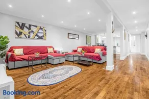 Amazing 3-Bedrooms in Rosemont - Montreal - Image 4