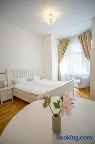 Beautiful Apartment by Stromovka Park - Image 1