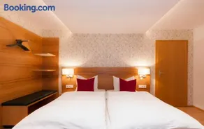 Appartementhotel Röhrenbach - Image 2