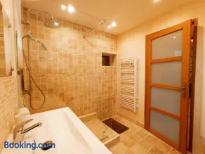 La Grange de Marie à St Angel - Magnifique Grange Rénovée en loft pour 1 à 6 pers - Image 3