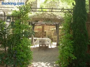 Demeure traditionnelle en pierre avec piscine - Image 3