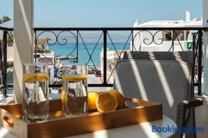 Sea View Spacious Apartment 50m from beach - Image 5