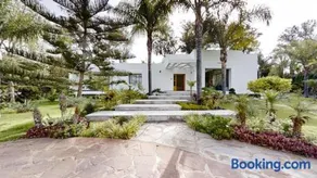 Villa F- Luxury 4 suites on a 5000sqm in the heart of Ambassadeurs - Image 1