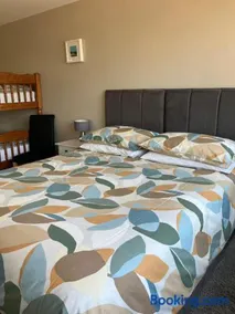 The Annexe Room Hea Close - Image 3