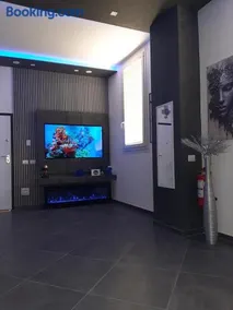 LuX Apartments - Image 1