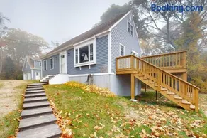 Boothbay Harbor Home with Water Views | Near Dining & Whale Watching - Image 4