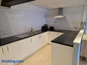 Gorgeous 1 Bed Apartment in Wetwang - Image 2