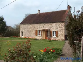 Charmante maison XVIIe siècle avec jardin en Normandie - Image 1