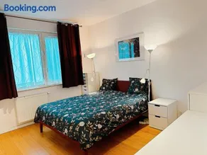 Maison 10 couchages avec 4 chambres proche de Forest National - Image 2