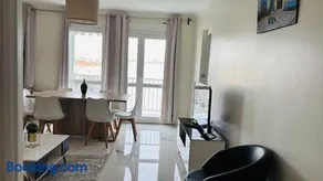 Bel Appartement spacieux T4 avec 2 Parkings privée Gratuit - Image 4