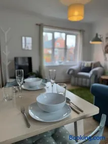 AnchorageWells Harbour Apartment - Image 4
