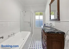 Buller View Holiday House - Image 3