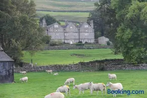 Braithwaite Hall Bed & Breakfast - Image 4