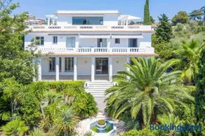 The Gatsby Mansion - Image 2