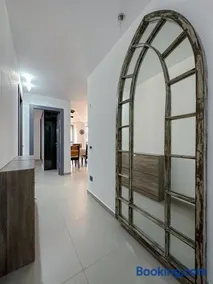 Lovely apartment with sea view - Image 2