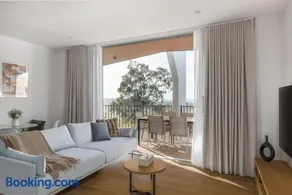 Mount View Estate The Shiraz Residence No 3 - Image 1