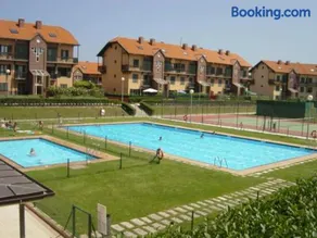 Apartamento con Vistas en Complejo Residencial - Image 5