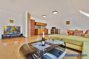 Dolná 4 - apartments in direct centrum on city square - Image 3
