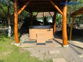Peter Cottage - Image 2