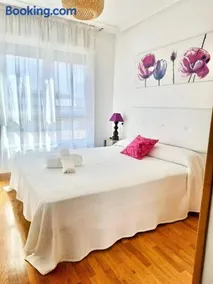 Apartamento a 5 minutos del Centro Parking Privado - Image 2