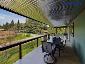 Updated Home Near Mendenhall Glacier w Large Deck - Image 1