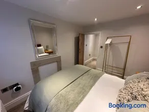 The Oldest House Located in the heart of Matlock - Image 3