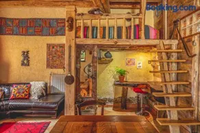 The Dragon Barn - Studio - Image 1