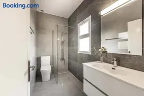 Villa Coral Bee - walking distance to Coral Bay Beach - Image 3