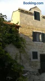 Fishing Family House - Image 2