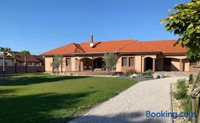 Bahama apartments - Image 1