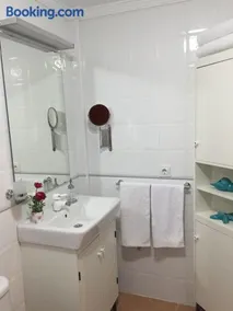 Felisa Center - Image 4