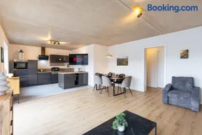 Pitlane Apartment 3 - Image 2