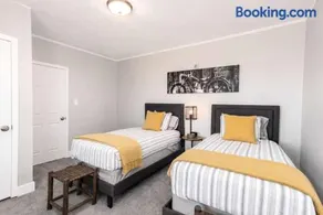 Cozy 3BR Home Walk to West Baden Springs Hotel - Image 3