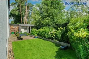 Modern House, Pool, Garden - Image 2