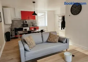 Appartement neuf & élégant à deux pas du marché - Image 3