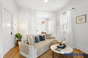 Bright Historic Home, Recently Renovated, Near Downtown, SCAD, & Starland Yard - Image 1