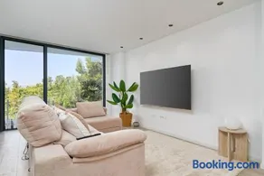 Ferienhaus mit Terrasse, Pool und Garten | Bergblick - Image 1