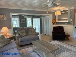 Marshfront Paradise 2BR Marsh Views Close to Beach - Image 2