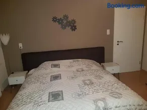 Appartamento con barbecue, terrazza e giardino | Vista sul giardino | Perfetto per il lavoro da remoto - Image 2