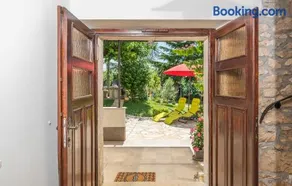 Espléndido apartamento vacacional con barbacoa y jardín - Image 1