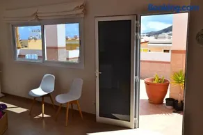 Voll ausgestattete tolle Ferienwohnung mit Terrasse | Stadtblick | Perfekt für die Arbeit von Zuhause - Image 2