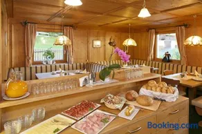 Garni-Hotel Wiesental - Image 3