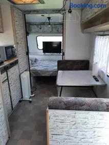 La Caravane Campagnarde 5 personnes, sur terrain privé - Image 1