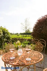 Hobleys in historic Cotswold village of Stanton - Image 3