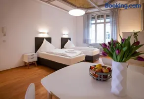 Aparthotel Villa Elon - Image 2