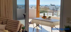 Perfect View Luxury Apartment - Image 4